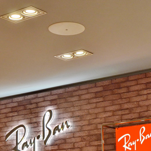 Ray?Ban 宏伊国际广场店——利来国际 CIS 商用安装系统的经典应用